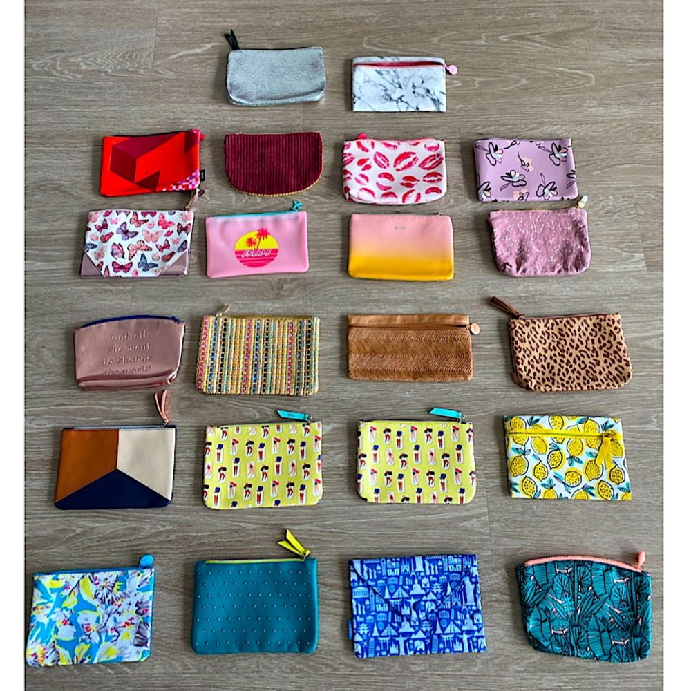 22 small Makeup Pouches 💄